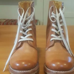 Frye Sabrina 6G Lace up Boots Sunrise